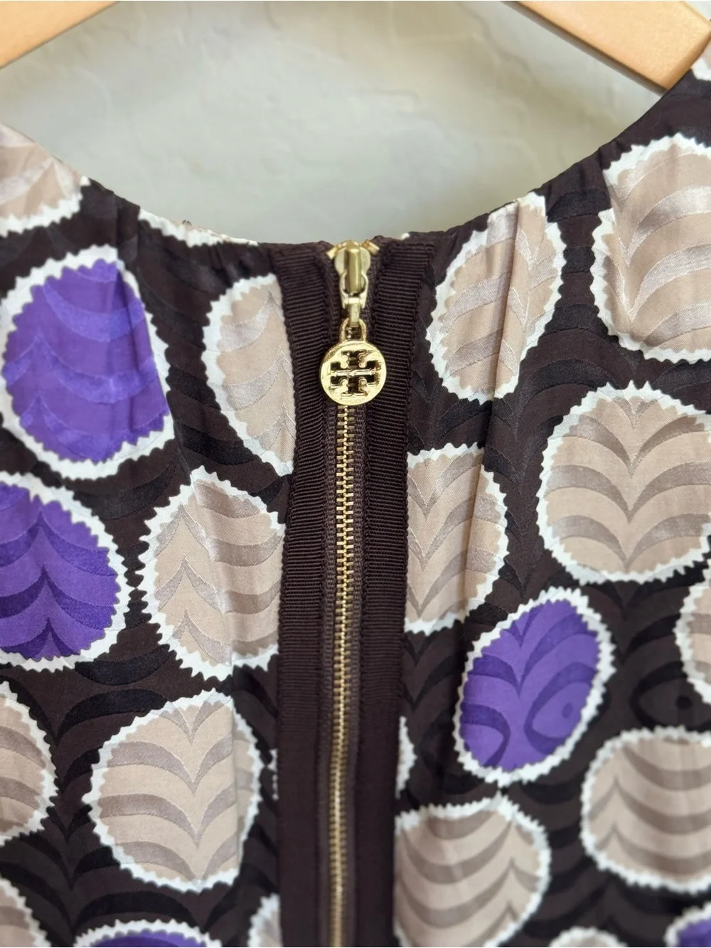 Tory Burch Silk Blend Geometric Circle Print Sleeveless Blouse Purple Size 8